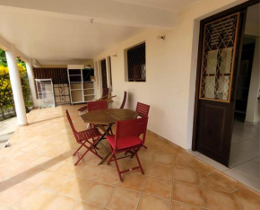Appartement confortable à Sainte-Luce avec jardin clôturé